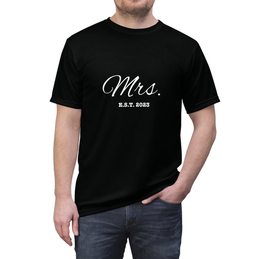 Mrs. EST 2023 Tee (personalize year)