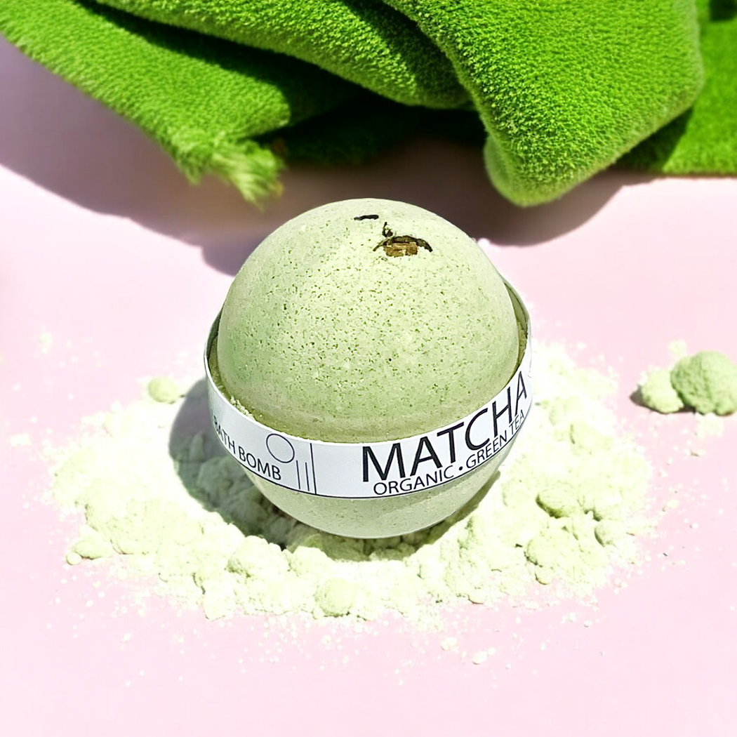 Organic Matcha Greentea Large Bath Bomb - 8oz